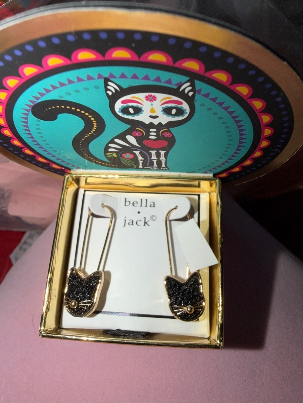 Bella Jack Black gem Cat Earrings, New in Box 1.5” Drop, .5” across. (J0267)